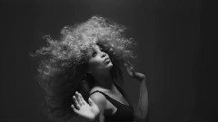 Lion Babe - Treat Me Like Fire