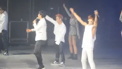 东方神起 - Somebody To Love