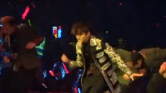 东方神起 - Keep Your Head Down