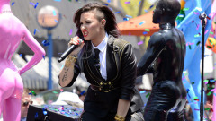 Demi Lovato,Cher Lloyd - Really Don't Care