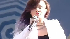 Demi Lovato - Neon Lights & Heart Attack