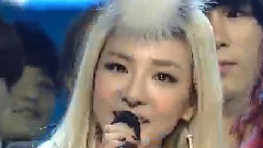2NE1 - 一位受赏