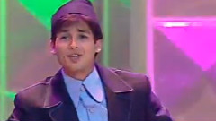 Shahid Kapoor - Performing