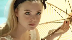 ELLE - Teen Vogue