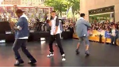 Justin Bieber - All Around The World