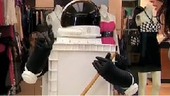 音乐短片,搞笑音乐 - Robot Prank
