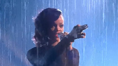 Rihanna - Diamonds