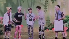 SHINee - Boys Meet U