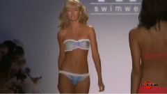 音乐短片 - 迈阿密2012年 泳装