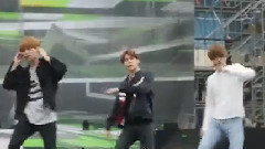 EXO - Behind The Scene Cut