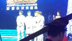 UNIQ - 获奖 & 领奖