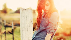 音乐短片 - Bathed in Dawn's Light