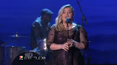 Kelly Clarkson - <invincible>