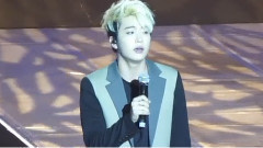 GOT7 - 黑色毛衣