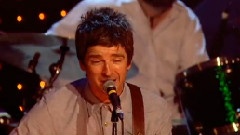 Noel Gallagher's High Flying Birds - Half The World Away