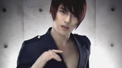 东方神起 - Trouble Maker