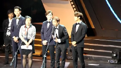 CNBLUE - 上台领奖
