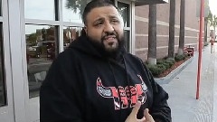DJ Khaled - Gives Back To The Community For The Holidays!