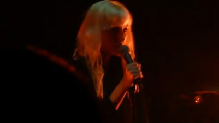 Zola Jesus - Run Me Out
