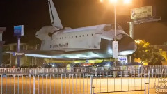 音乐短片 - 奋进号航天飞机穿越洛杉矶市区