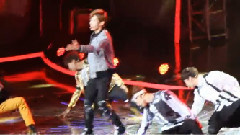 UNIQ - Falling In Love
