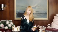 Red Velvet - Ice Cream Cake