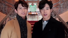 东方神起 - 東方神起がホログラムシアターに登場