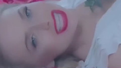 音乐短片 - Yalancı Dunya Gibi Yalancısın