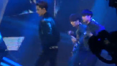 EXO-K,EXO - Dance Battle
