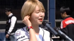 AOA - 首尔棒球联赛开幕式草娥唱国歌