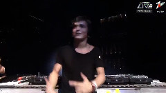 Martin Garrix - Waiting For Love