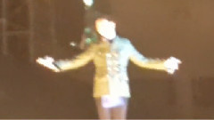 G-Dragon(BigBang),BigBang - GD喝水