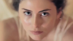 音乐短片 - Bir Gun Anlarsın