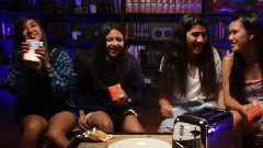Shawn Mendes - 粉丝与萌德分享PB&J的口味