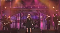 Carly Rae Jepsen - I Really Like You (SNL )