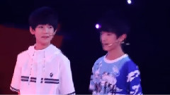 TFBOYS,易烊千玺 - 年代秀之玺太狼片段
