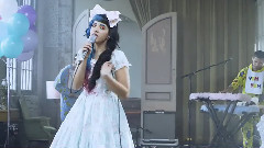 Melanie Martinez - Dollhouse