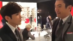Super Junior - Surprise Gift From Ryeowook Aand Siwon