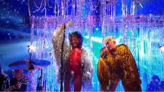 Miley Cyrus - Lucy In The Sky With Diamonds