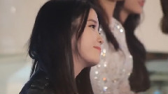 IU - 观众席