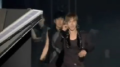 东方神起 - B.U.T