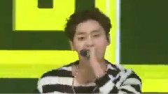 UNIQ - Falling in love - MBC Show!Champion 现场版 14/11/19