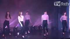 A Pink - LUV Showcase 采访