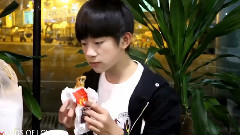 TFBOYS,易烊千玺 - 重庆机场茶话会