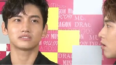 东方神起 - Talk & SCREAM