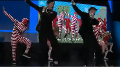 筷子兄弟 - 小苹果 (American Music Awards 2014)现场版