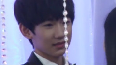 TFBOYS,王源 - 红毯候场 & 采访