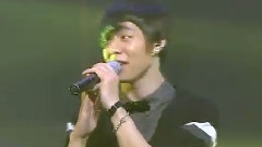 东方神起 - Hug