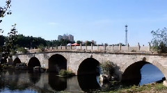 河边观景