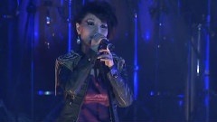 斯琴格日乐 - 水中花瓣